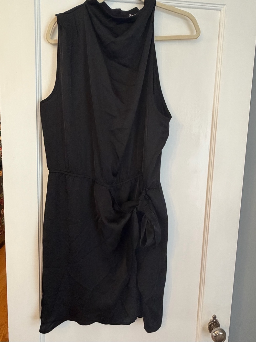 Sleek Black Sleeveless Tie-Waist Mini Dress